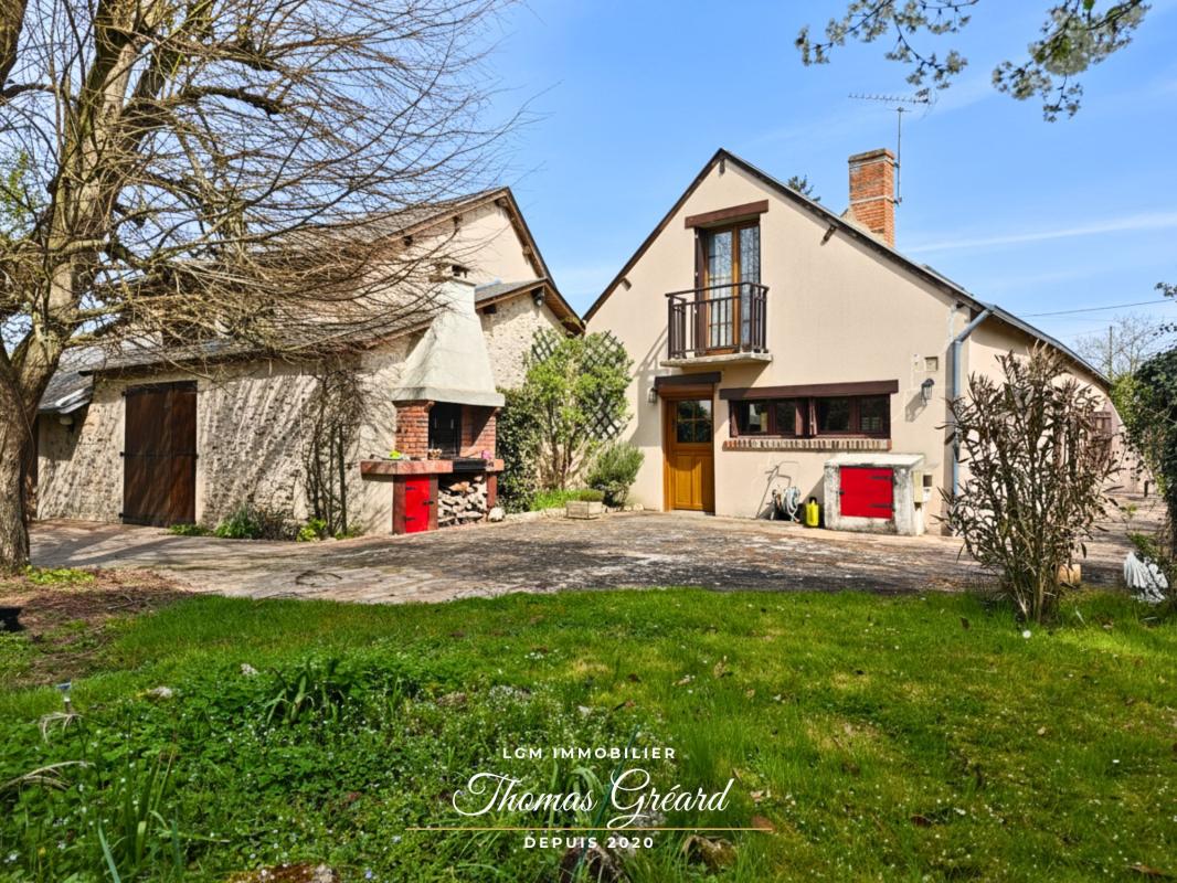 Charmante longère 150m² – 4 chambres + bureau – Beau terrain arboré et garage – Entre Bonneval et Châteaudun