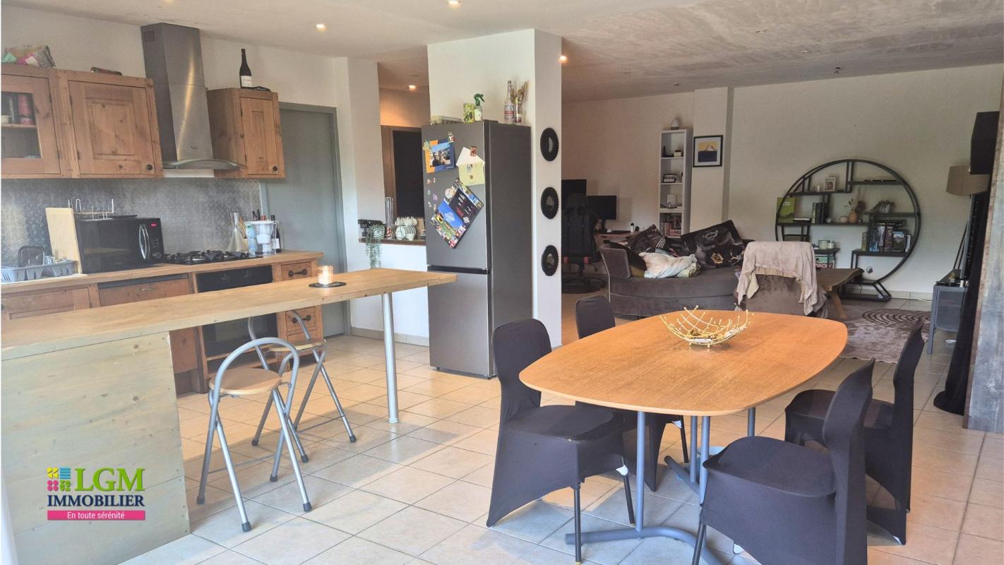 VALSERHÔNE (Quartier Vanchy) : APPARTEMENT DE 84 m² AVEC TERRASSE DE 35 m² ET UN ÉNORME POTENTIEL !