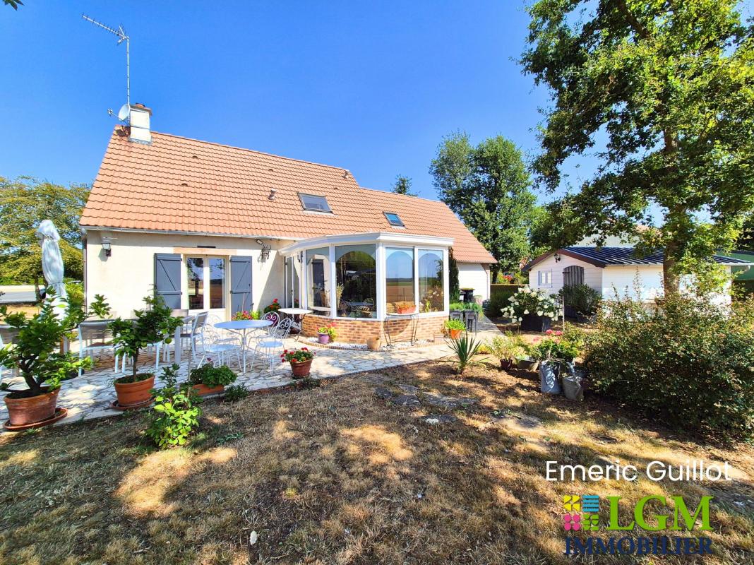 À VENDRE – Maison familiale de 128 m² avec véranda et grande terrasse - 4 chambres - un garage - Villerbon (Les Bouleaux) 41000