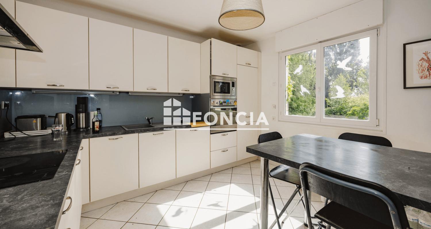 Maison 215m2 - St Jacques de la Lande - En Campagne - Terrain fleuri et arboré