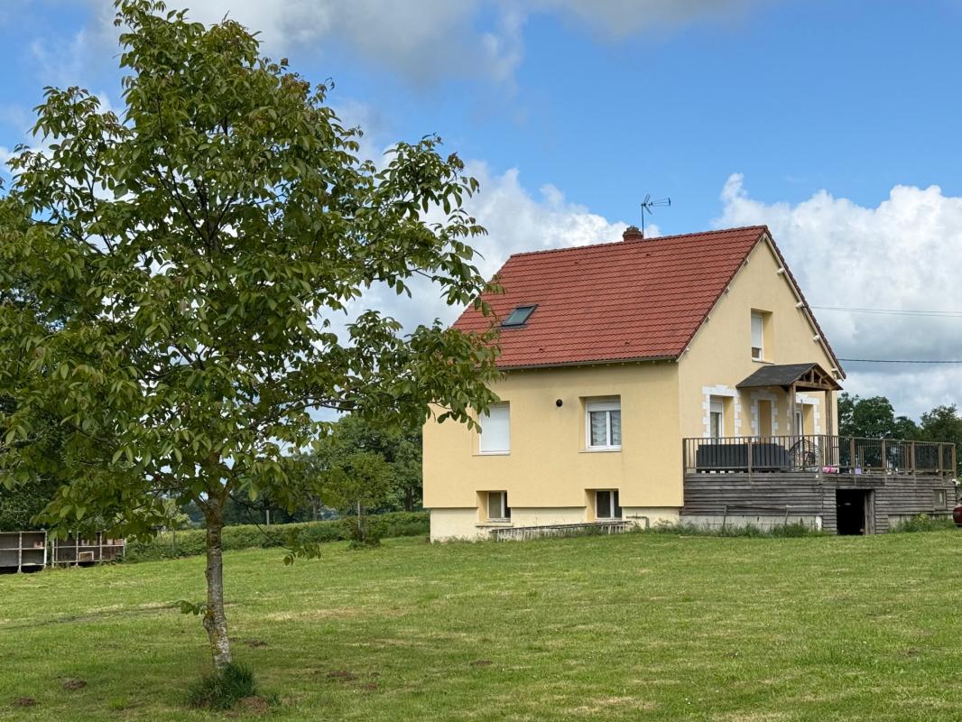 Maison avec étang