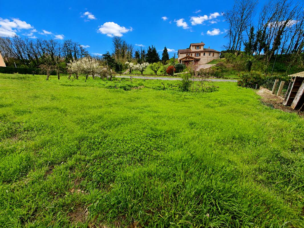 Terrain Manthes 680m2