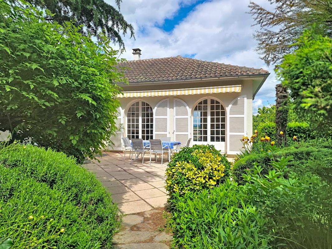 Maison - 5 Chambres - Grand garage - Terrasse - Jardin - Au calme absolu