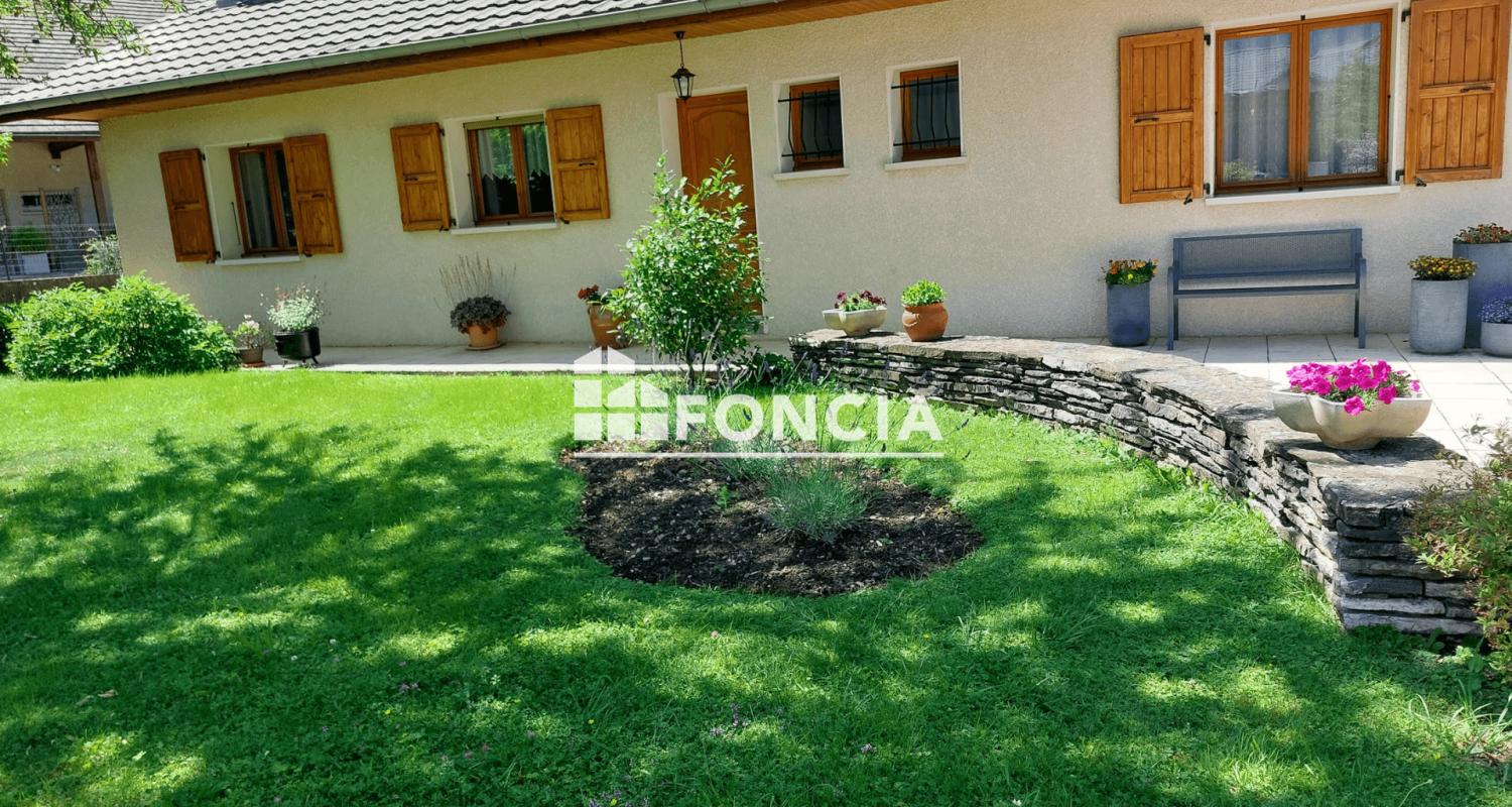 RARE : Charmant plain-pied lumineux avec grand terrain piscinable !