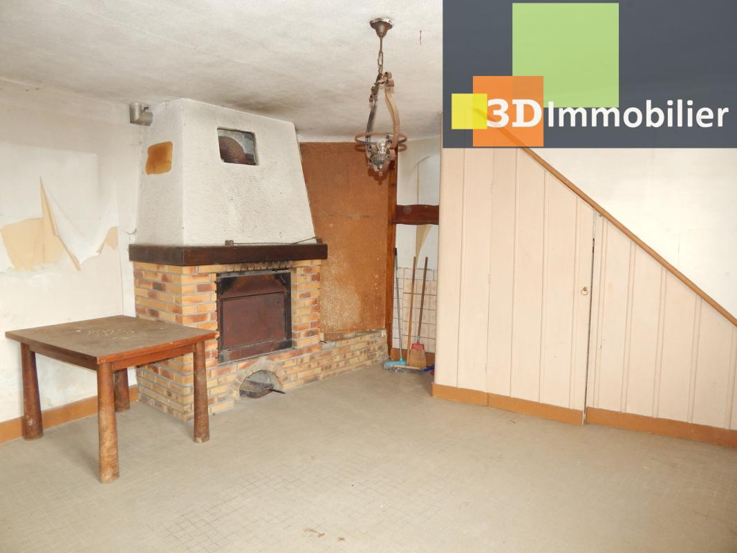 VENTE : SECTEUR SELLIÈRES (39230), À VENDRE MAISON DE VILLAGE EN PIERRE À RÉNOVER 75 M², terrain 458 m² - Photo 3