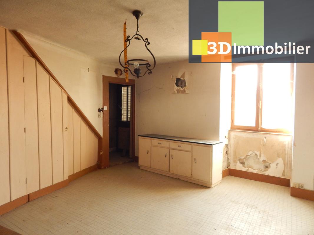VENTE : SECTEUR SELLIÈRES (39230), À VENDRE MAISON DE VILLAGE EN PIERRE À RÉNOVER 75 M², terrain 458 m² - Photo 4