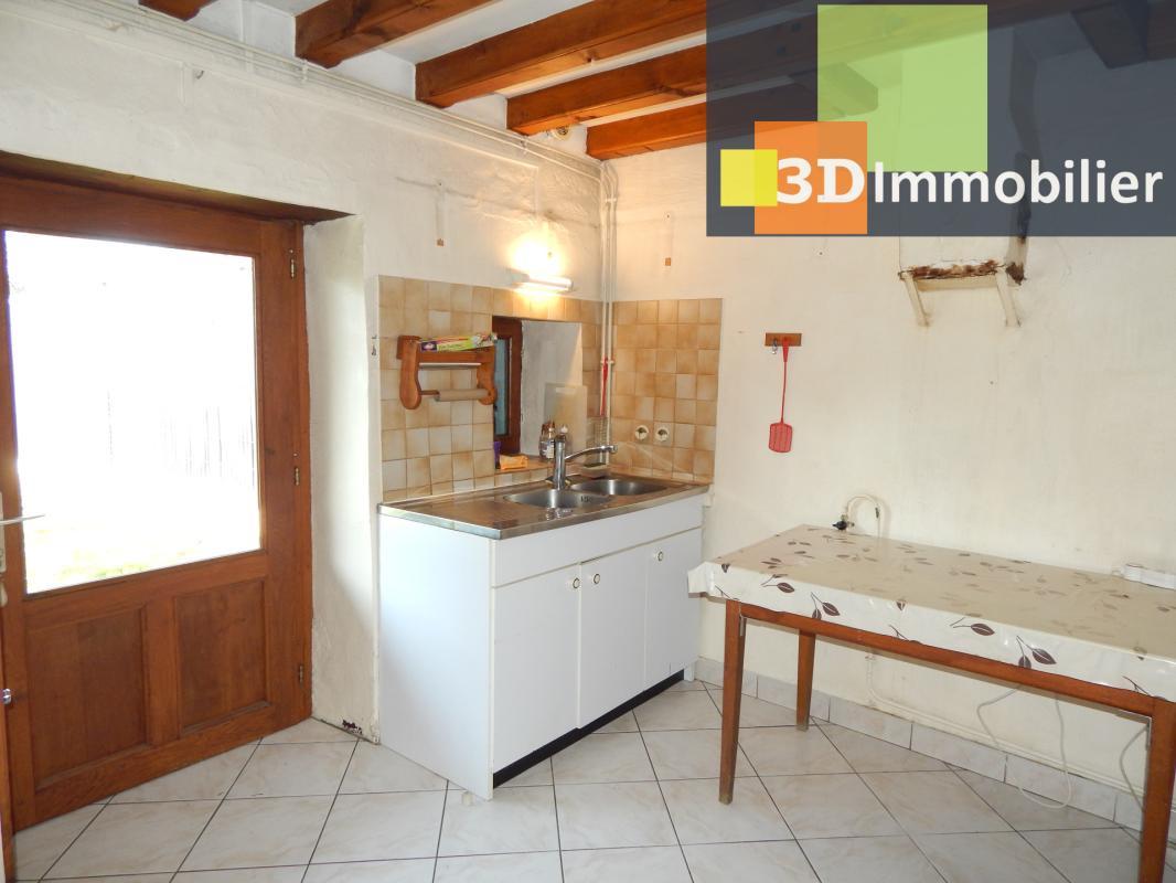 SECTEUR BLETTERANS (39), À VENDRE MAISON À RAFRAÎCHIR COMPRENANT 2 LOGEMENTS, DÉPENDANCES, TERRAIN 1180 M² - Photo 4