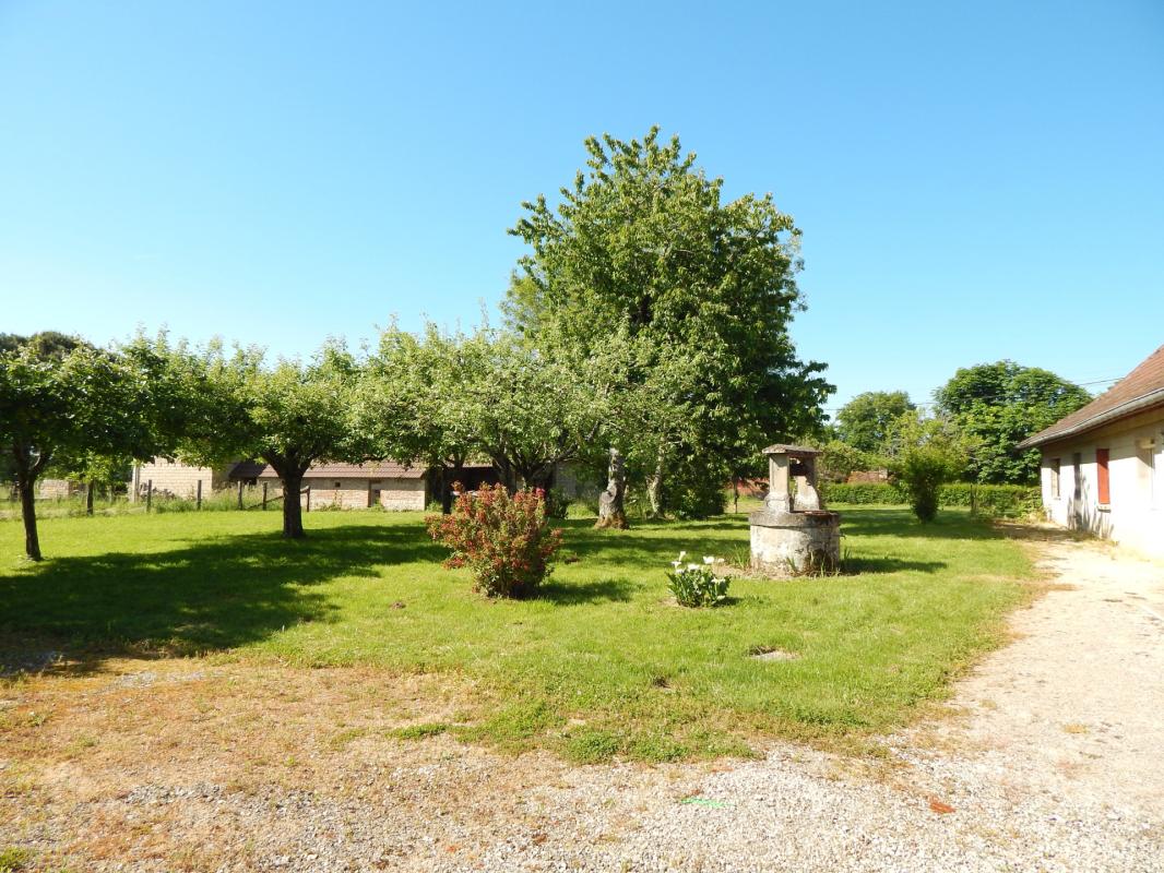 VENTE : SECTEUR BLETTERANS (39), À VENDRE MAISON PLAIN-PIED À RAFRAÎCHIR 102 M², 3 CHAMBRES, TERRAIN 1000 M² - Photo 3
