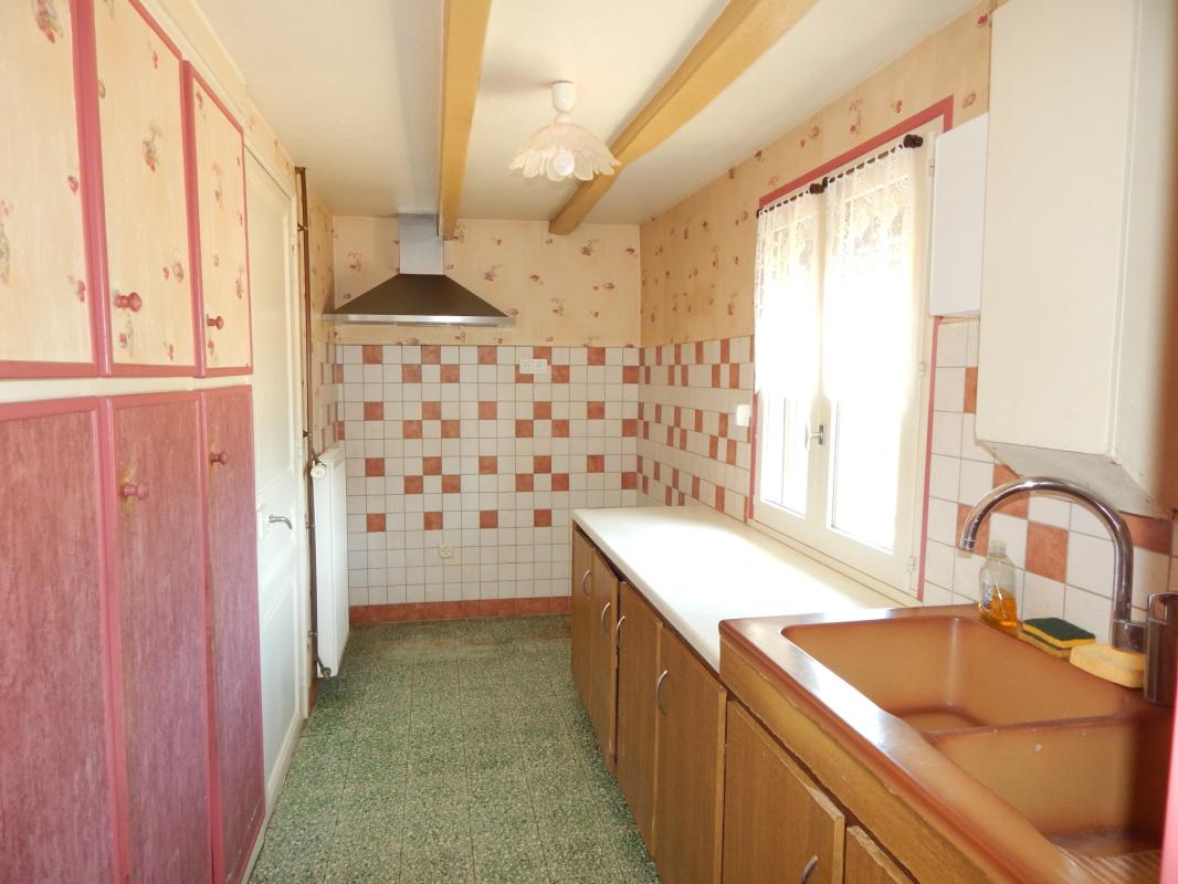VENTE : SECTEUR BLETTERANS (39), À VENDRE MAISON PLAIN-PIED À RAFRAÎCHIR 102 M², 3 CHAMBRES, TERRAIN 1000 M² - Photo 5