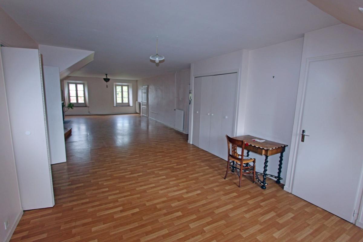 Lons-le-Saunier centre (39 JURA), à vendre appartement duplex T8 - Photo 5