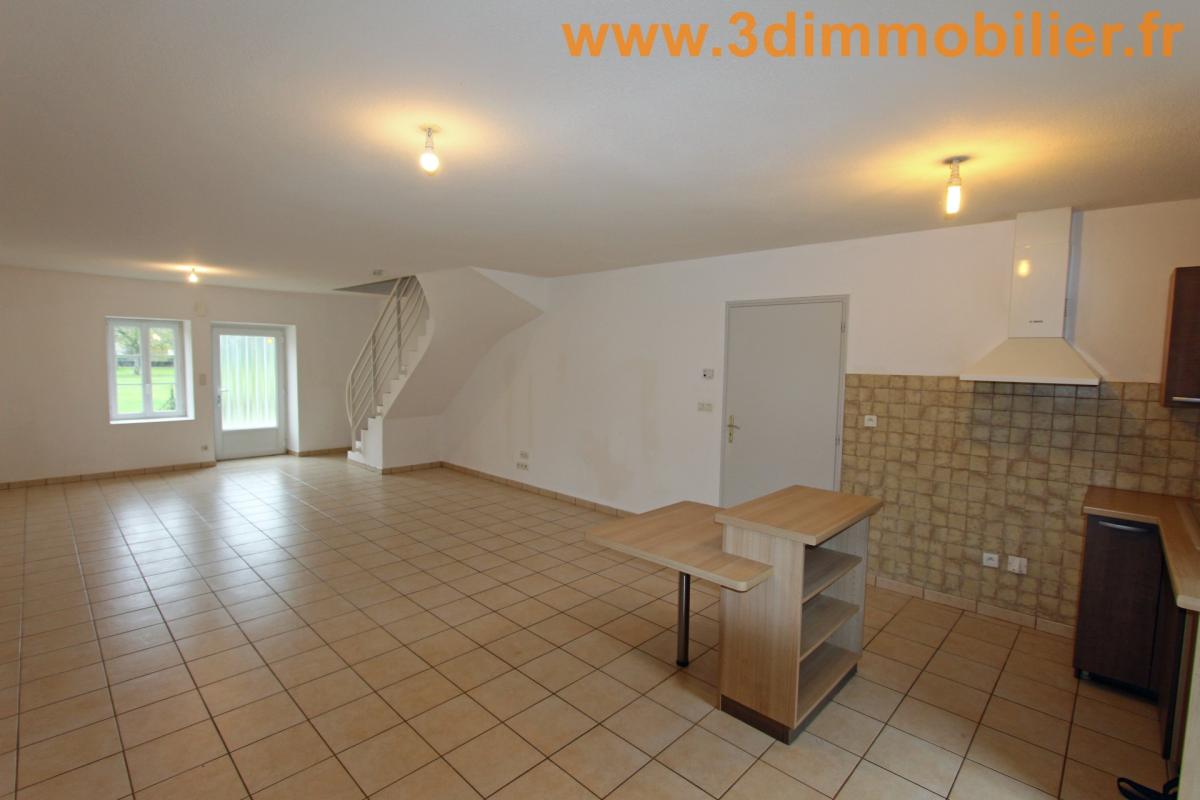 Proche Bletterans, à vendre une maison avec un rapport locatif - Photo 3