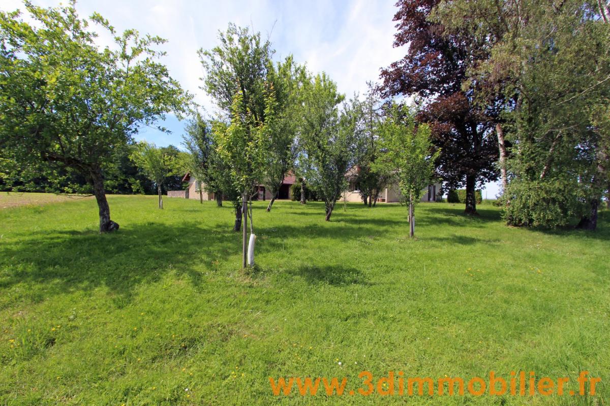 Secteur Chaussin (39 JURA), vends une maison SANS VOISIN et un corps de ferme sur 54 656 m² de terrain - Photo 3
