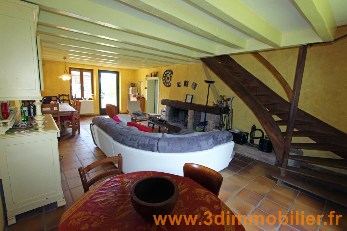 Secteur Chaussin (39 JURA), vends une maison SANS VOISIN et un corps de ferme sur 54 656 m² de terrain - Photo 4