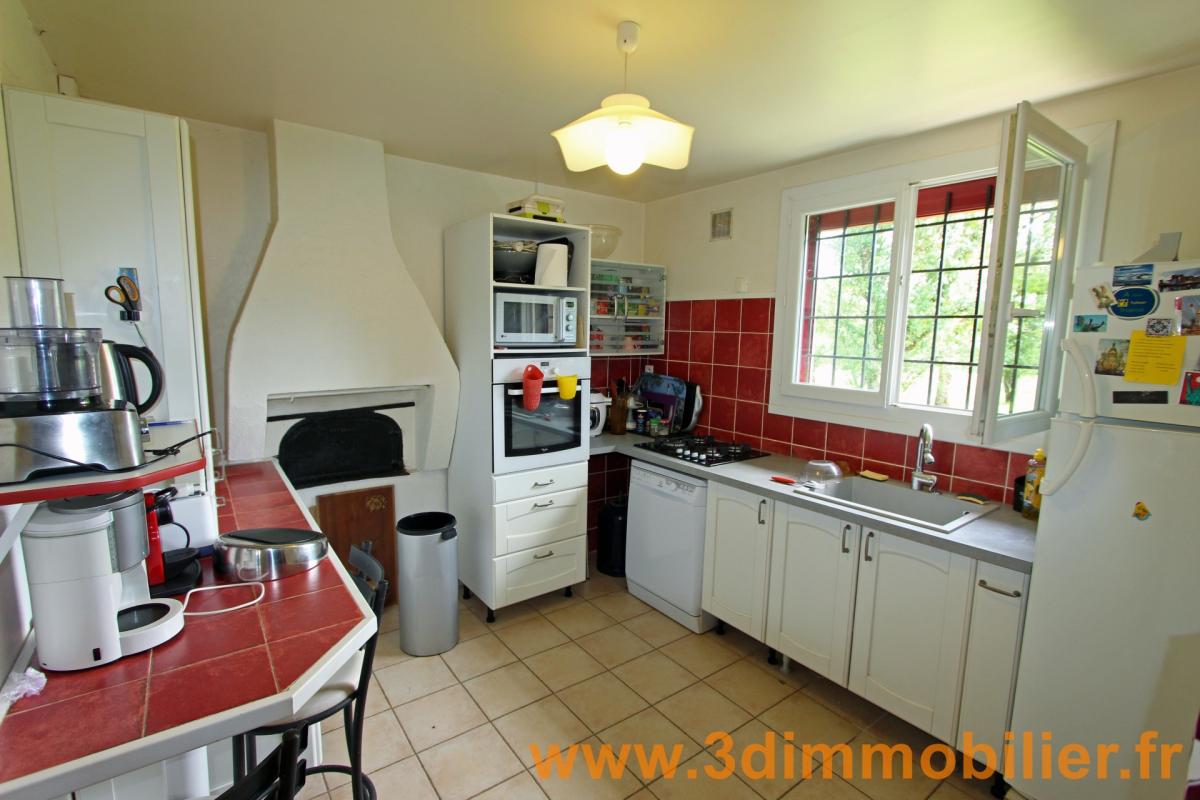 Secteur Chaussin (39 JURA), vends une maison SANS VOISIN et un corps de ferme sur 54 656 m² de terrain - Photo 5