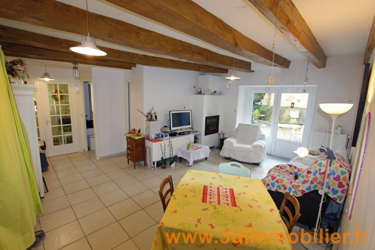 Proche Lons-le-Saunier, à vendre maison  de 4 chambres située au calme - Photo 5