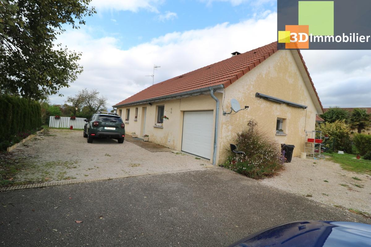 2 kms de Chaussin, dans village sympathique vends agréable maison récente de plain-pied, 6 pièces, sur 1501m² de terrain clos - Photo 3