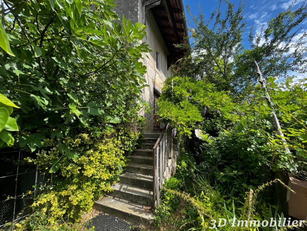 Secteur Ballaison (74140), vue magnifique sur le lac Léman, venez découvrir ce corps de ferme d’une surface de 260 m² édifié sur trois niveaux, entièrement à réhabiliter ou à démolir et reconstruire - Photo 5