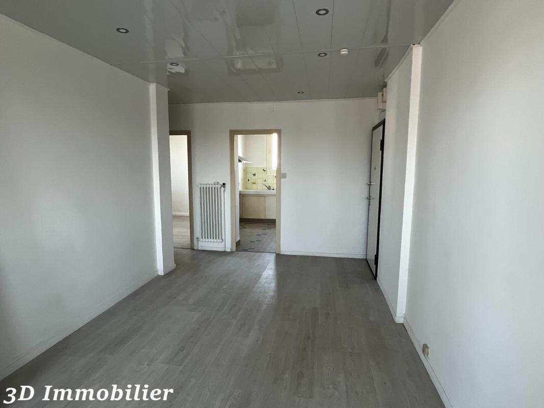Secteur Ville-la-Grand, (74100),  venez découvrir cet appartement T3 avec balcon, situé à 2 minutes de la frontière et proche de toutes commodités, d’une surface de 61.15 m2 - Photo 2