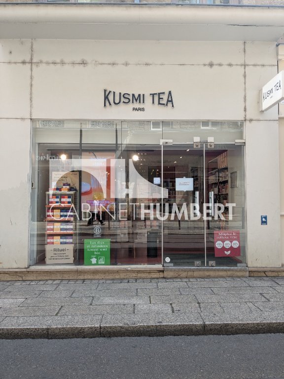 Location - Local commercial - 53 m² -  1 990€ HC - ST ETIENNE CENTRE VILLE