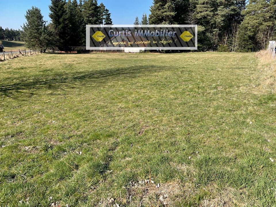 Terrain - 880m ²