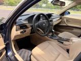 BMW S&eacute;rie 3 325 i 6 cylindres Boite auto / suivi dispo