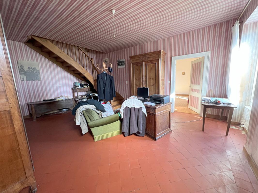 Maison - Roezé Sur Sarthe - 7 pièce(s) - 188 m²