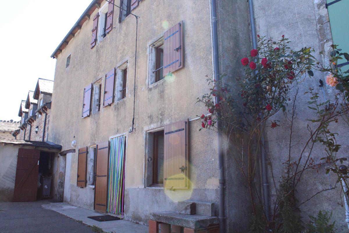 En Exclusivité à Chasserades Maison sur le chemin de Stevenson