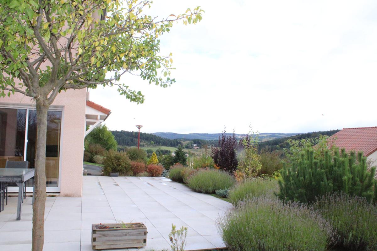 Langogne Maison 5 pièce(s) 172 m2