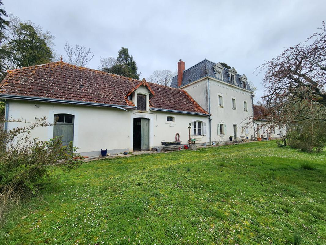 Maison Lucay Le Male 13 pièce(s) 360 m2