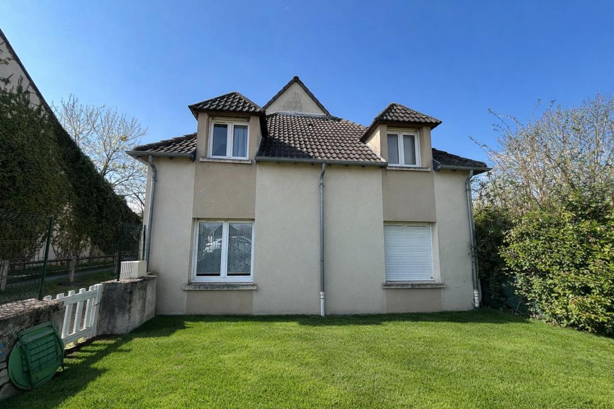 Ensemble immobilier - 2 appartements - Idéal investisseur - Magny-Cours