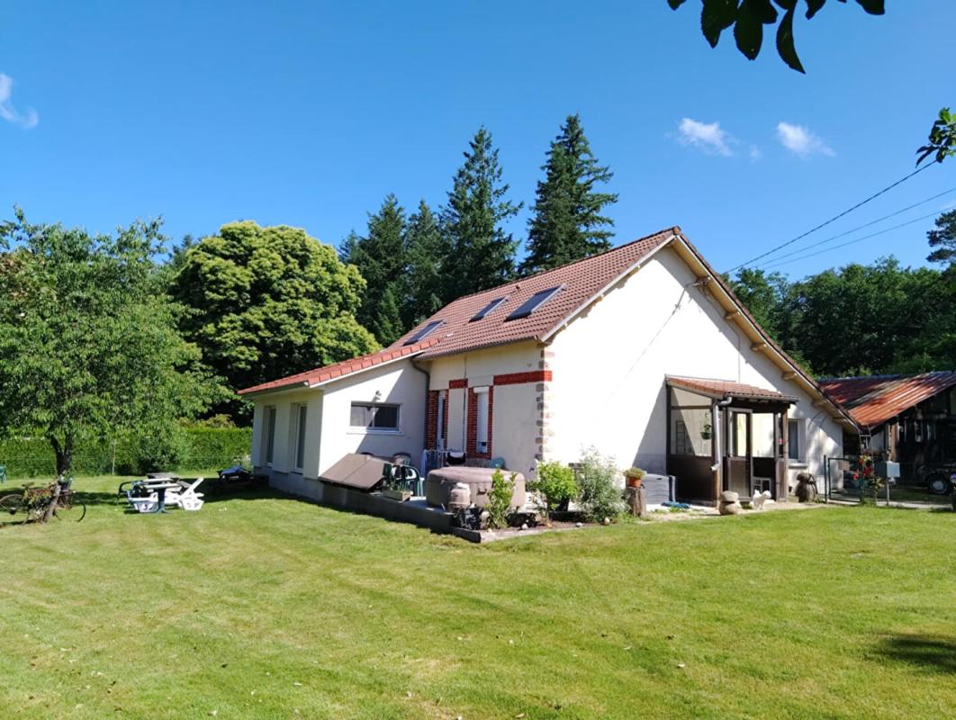 Maison Clergoux 5 pièce(s) 161 m2