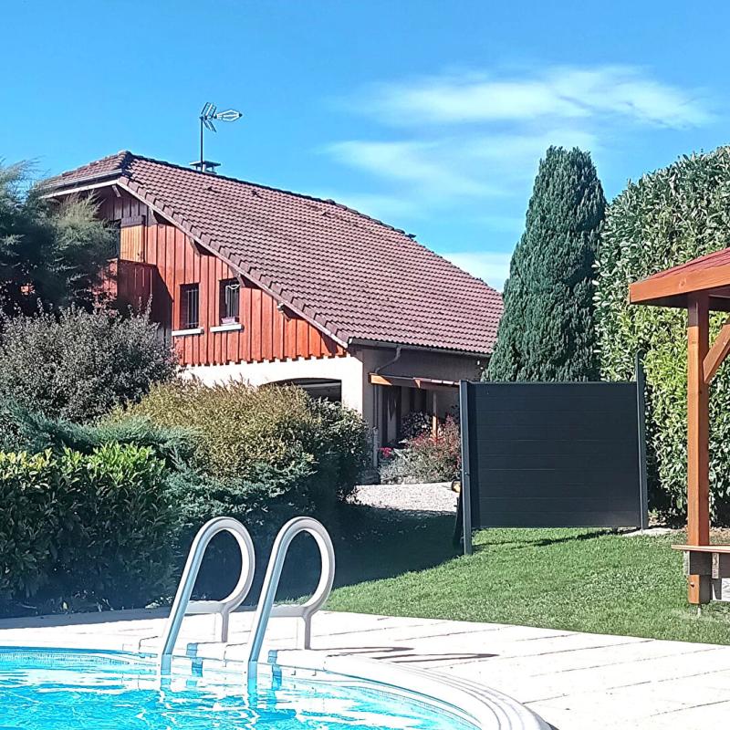 Vue exceptionnelle & esprit chalet : villa atypique à AROMAS