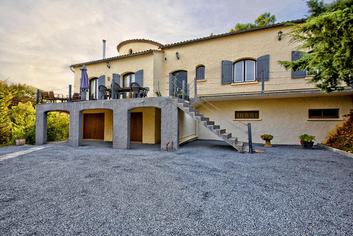 Maison lumineuse de 191 m² - Confort, calme et potentiel à Fargues-Saint-Hilaire