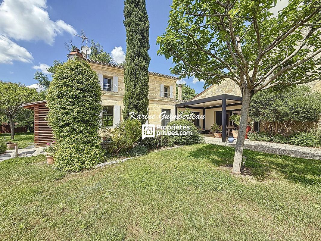 Maison de campagne en pierre 320 m2 + piscine + garage + jardin