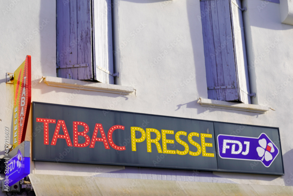 Secteur Tournus - TABAC - PRESSE - FDJ - PMU + appartement T4, 3 chambres