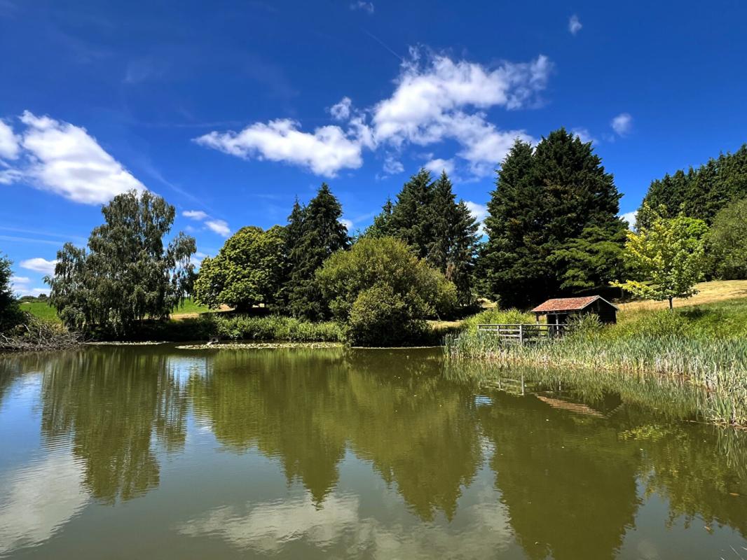 Etang avec chalet 4 pièce(s) 35 m2