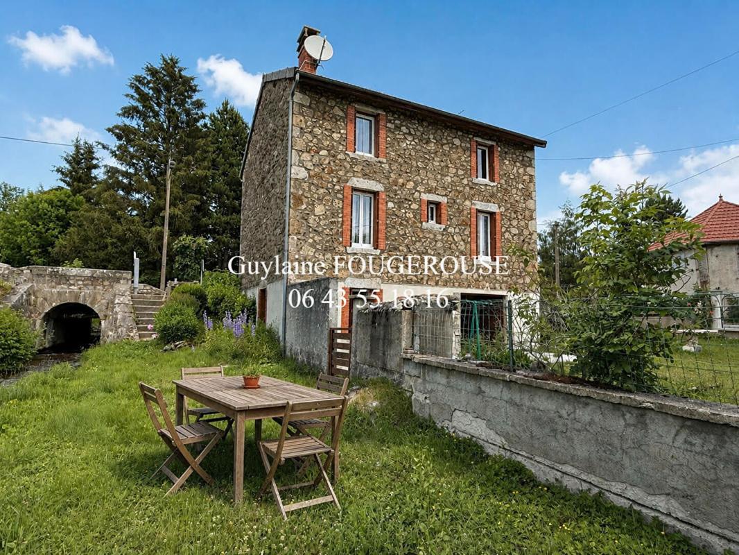 Maison 105m² — Saint-Anthème