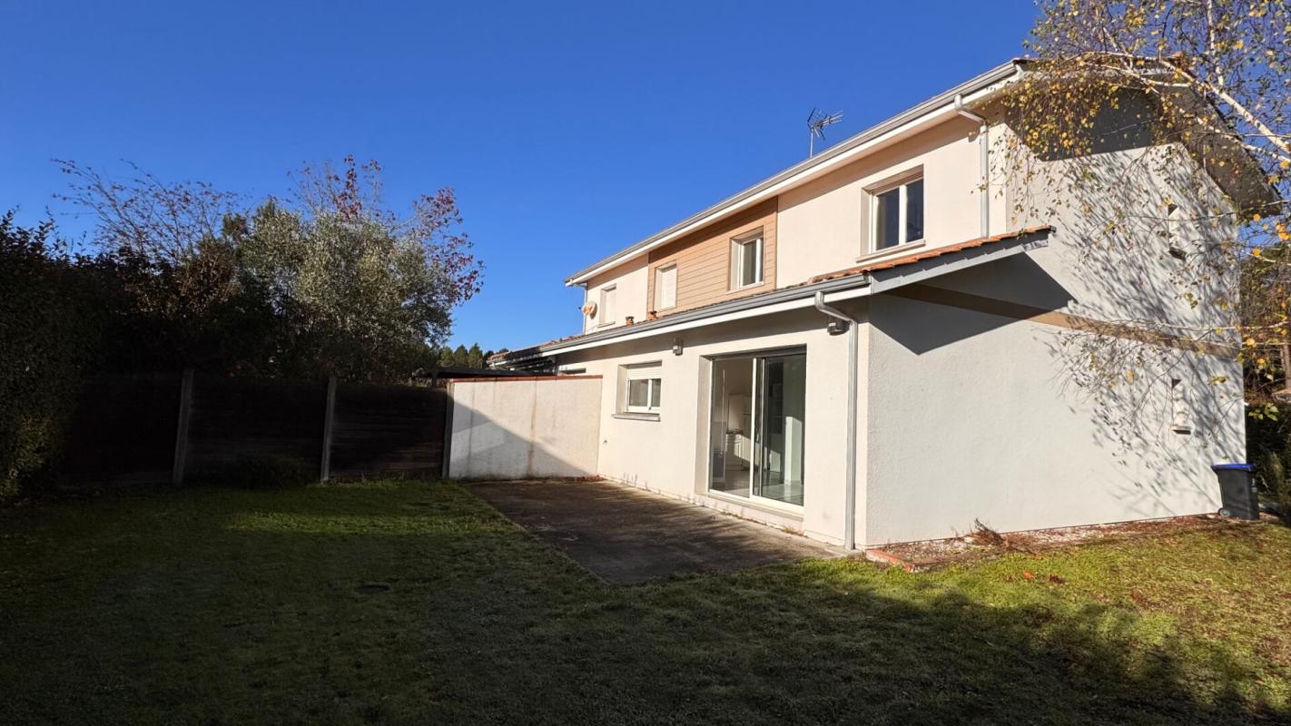 Ensemble immobilier composé de 2 maisons mitoyennes