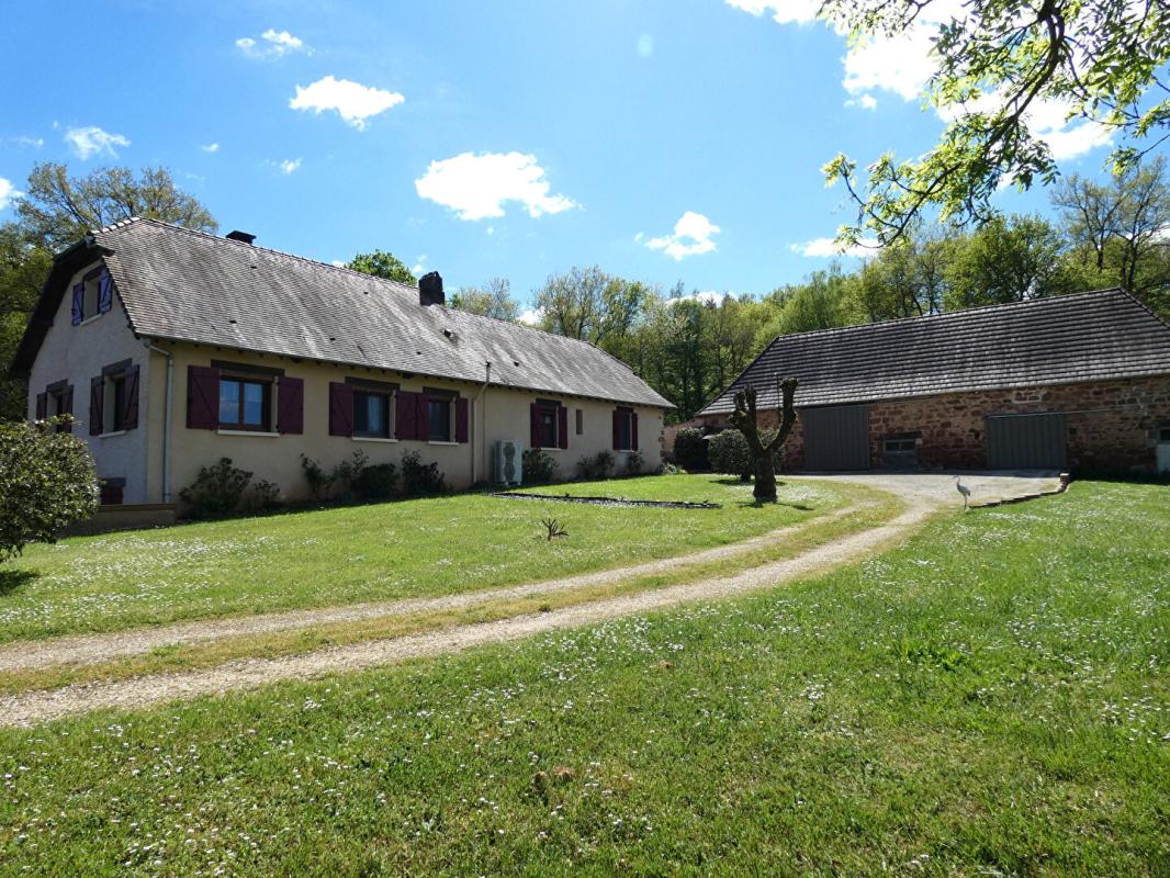 Maison 150 m2 habitables / 3 chambres / grange 154m² / terrain 9357m²