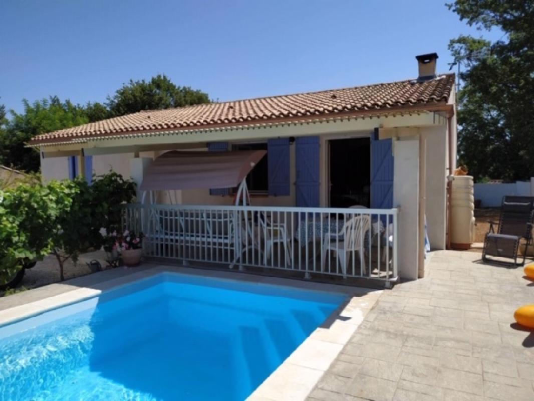 GONFARON, villa climatisée 3 chambres piscine