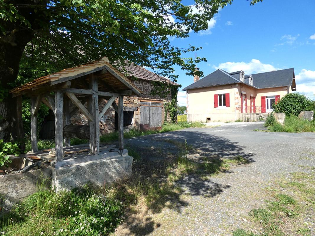 Maison 94 m2 habitables / 3 chambres / grange / terrain 1 hectare environ