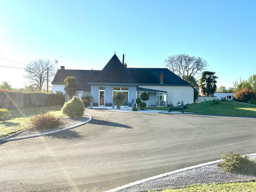 Maison 7 pièce(s) 175 m2 avec piscine