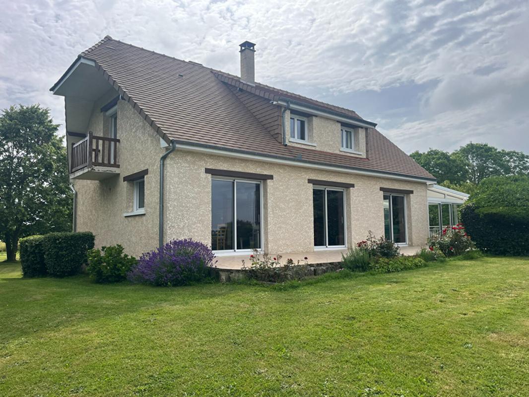 CHARLEVAL MAISON 4 CHAMBRES SOUS SOL 145 M2 SUR 9400M2