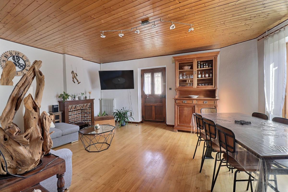 Maison de village 5P 139 m² avec sous-sol et dépendance La Chavanne (73800)