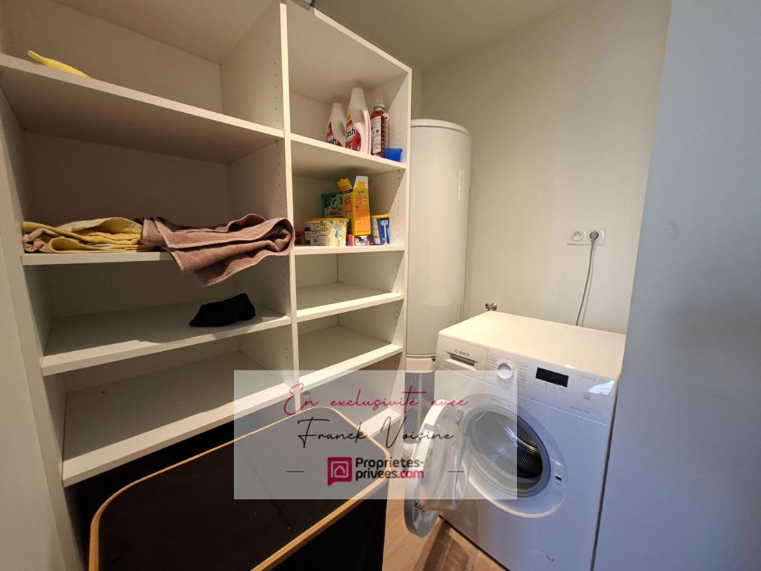 A VENDRE en EXCLUSIVITE à Pouzauges centre ville, immeuble composé de 2 logements indépendants