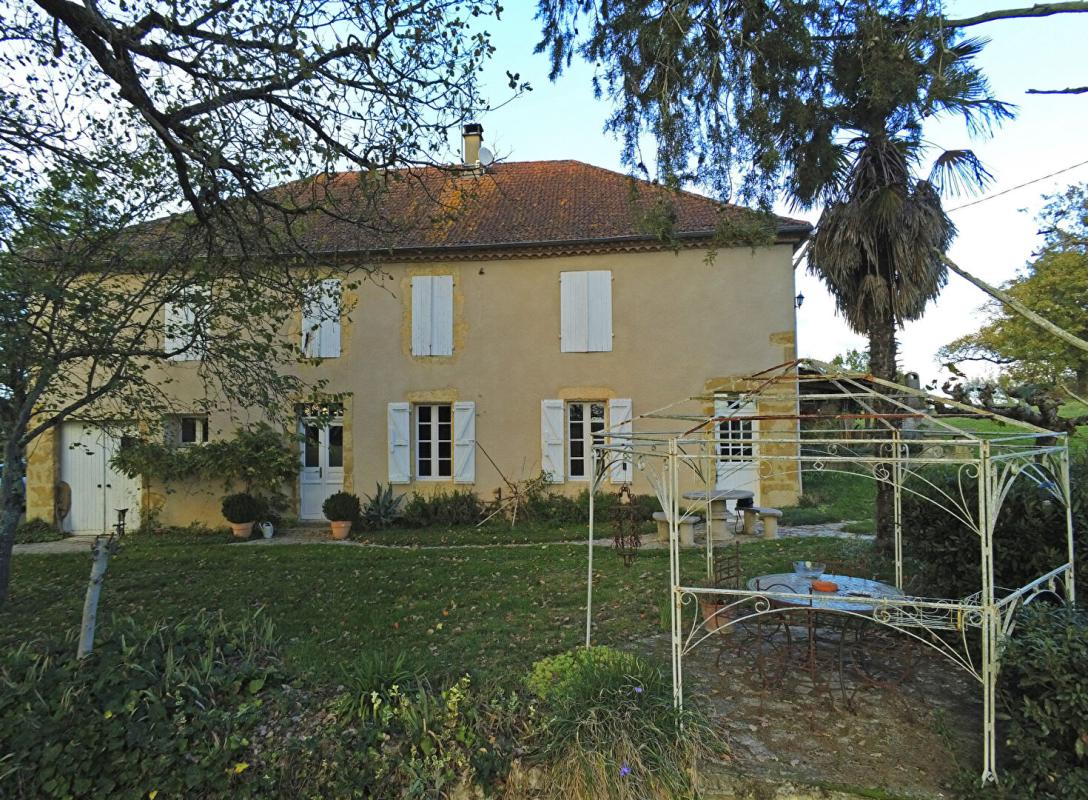 Maison gasconne de 160 m² sur 8900 m² avec vue sur les Pyrénées