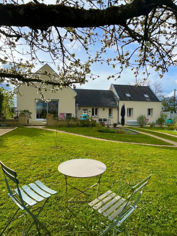 Maison 5 pièce(s) 142 m2 + Jardin