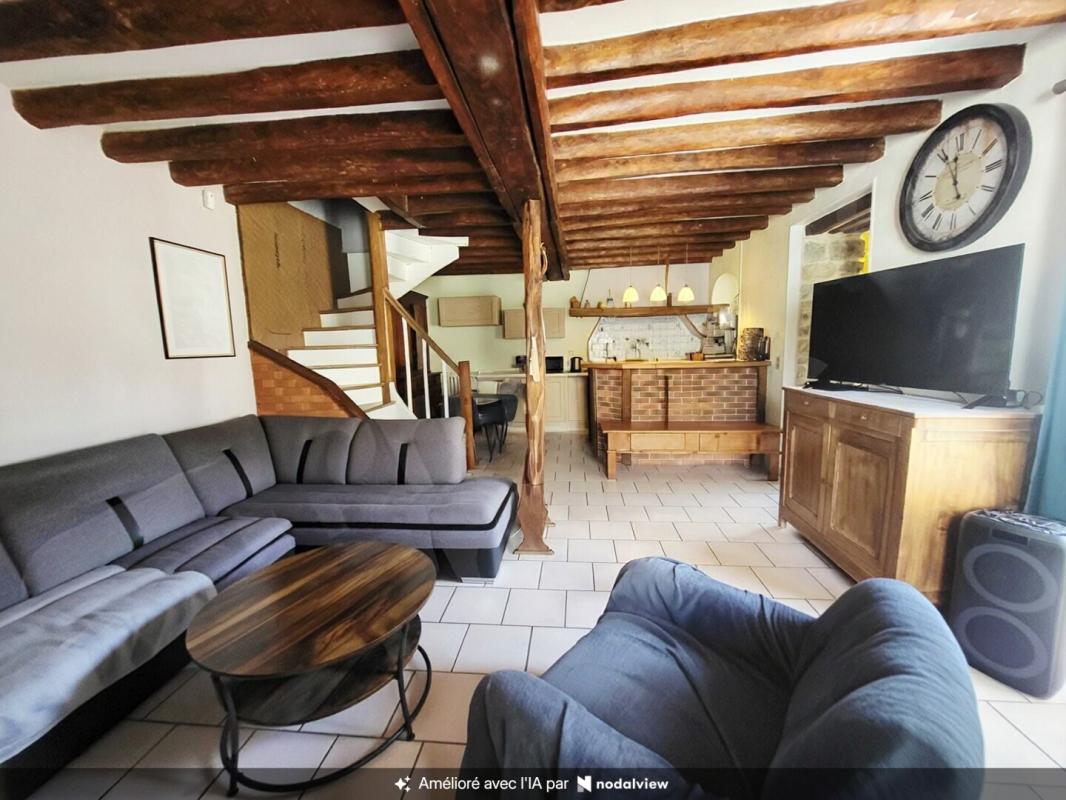 Sermaises centre, Maison en pierre 3 chambres, cour, garage