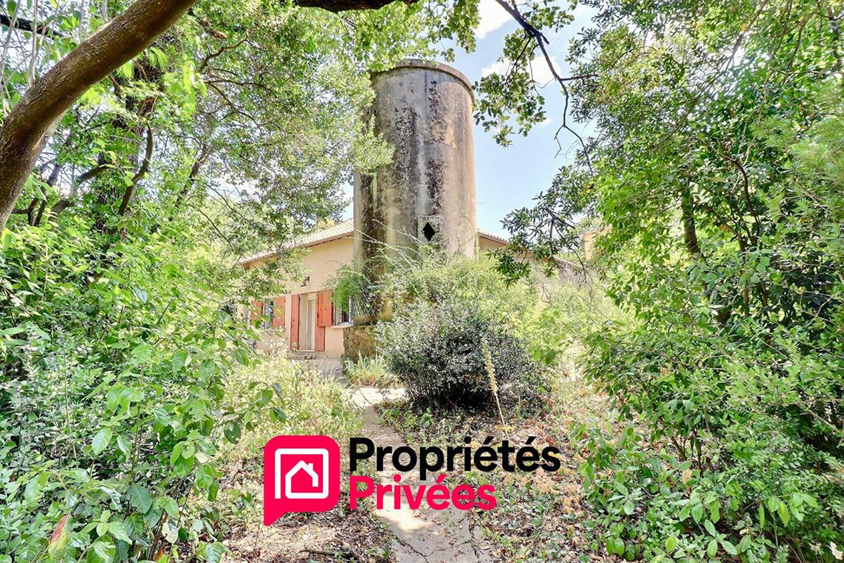 Uzès centre ville, propriété avec parc de 5400 m2