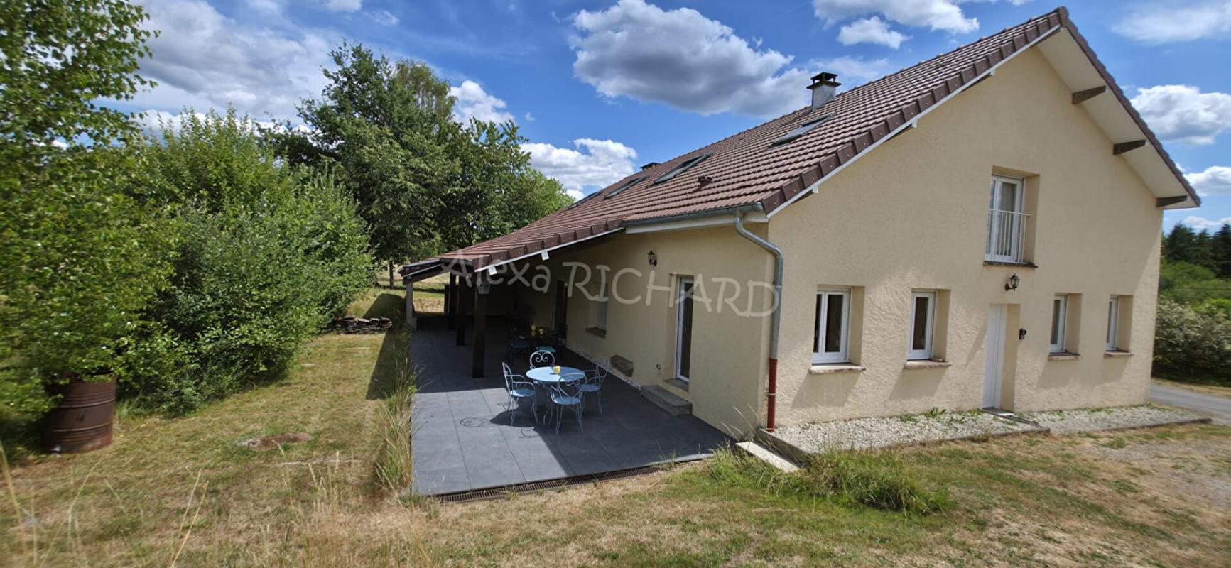 Ensemble immobilier à vendre
